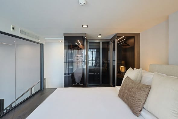 bedroom and room interior of CONNER Ratchathewi