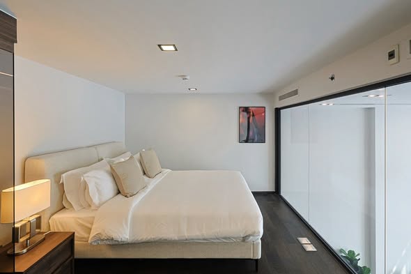 bedroom and room interior of CONNER Ratchathewi