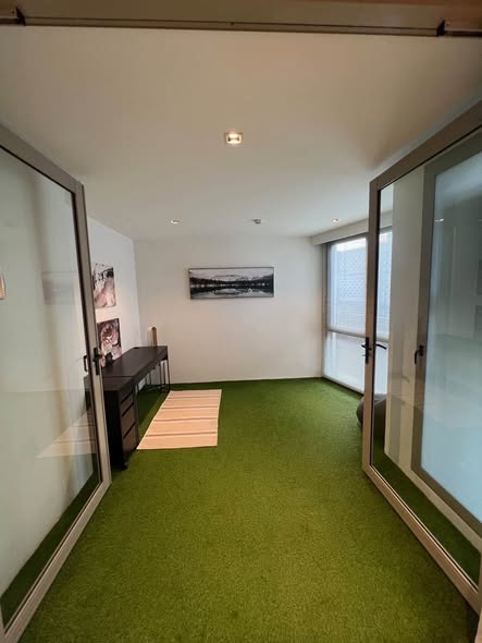 room interior of CRAFT Ploenchit