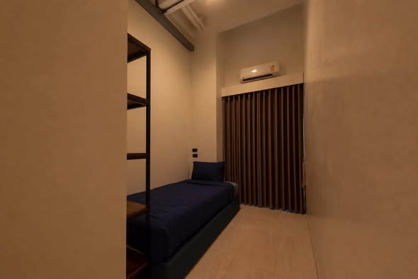 bedroom of D Condo Sukhumvit 109