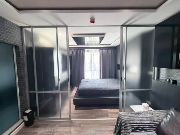 bedroom and room interior of D Condo Sukhumvit 109