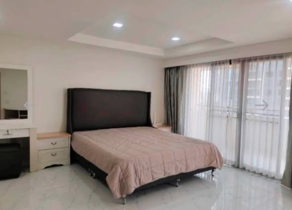 D. H. Grand Tower
