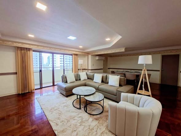 living room of D. H. Grand Tower