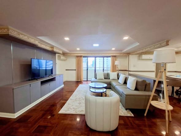 living room and room interior of D. H. Grand Tower