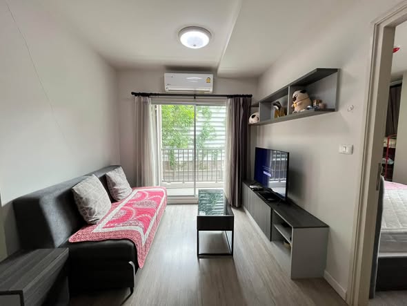 bedroom of dcondo rin