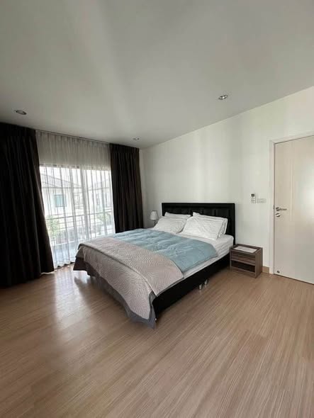 bedroom of Delight, Don Muang – Rangsit (Red Line)