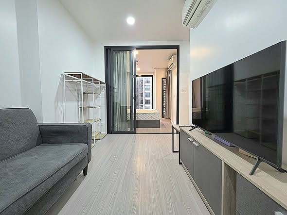 bedroom and room interior of DENIM Jatujak