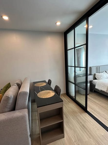 bedroom and room interior of Diamond Condominium, Ratchadaphisek
