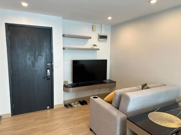 living room and room interior of Diamond Condominium, Ratchadaphisek