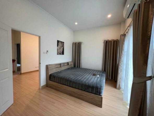 bedroom of Diya Valley Saraphi