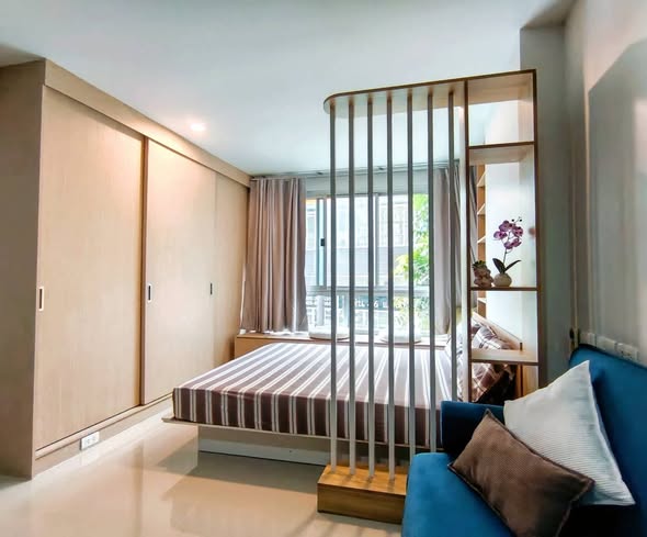 bedroom and room interior of Double U