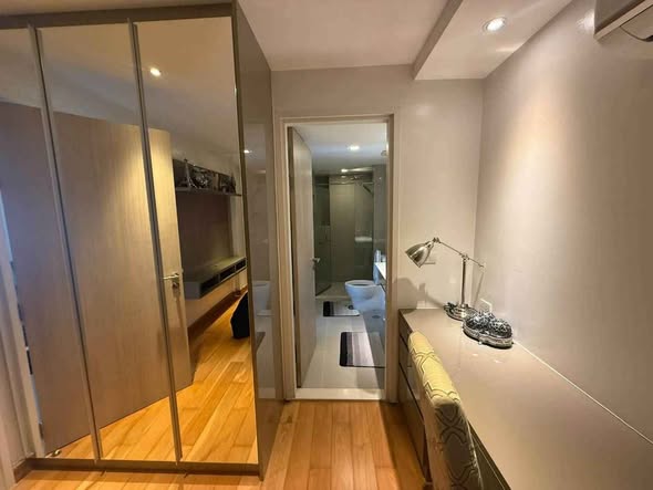 room interior and bathroom of Downtown49