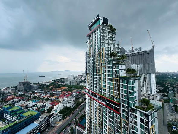 Dusit Grand Condo View