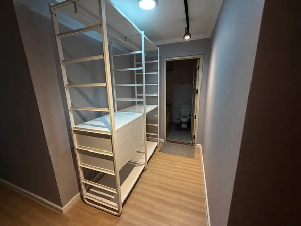 bedroom of East Tower Building
