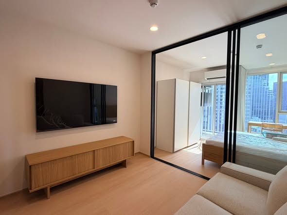 bedroom and living room and room interior of Eight Thong Lo
