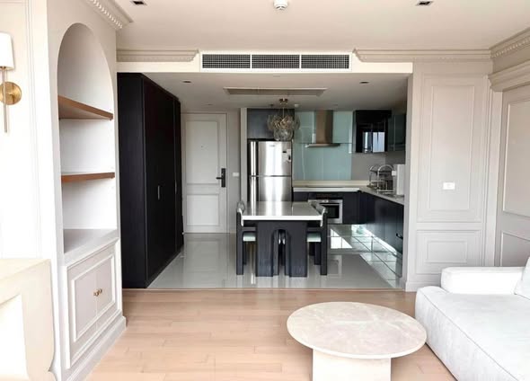 living room and kitchen of Eight Thong Lo