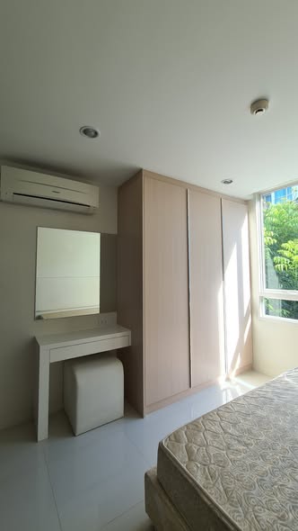 bedroom and room interior of ELEMENTS SRINAGARINDRA CONDO
