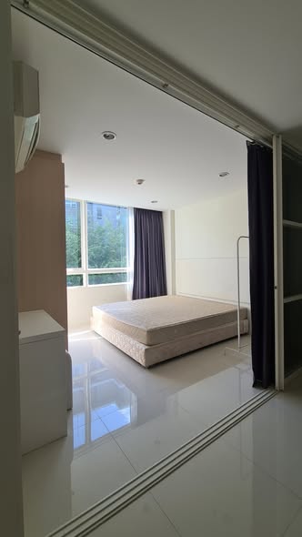 bedroom and room interior of ELEMENTS SRINAGARINDRA CONDO