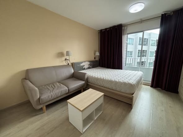 bedroom of Elio Del Ray