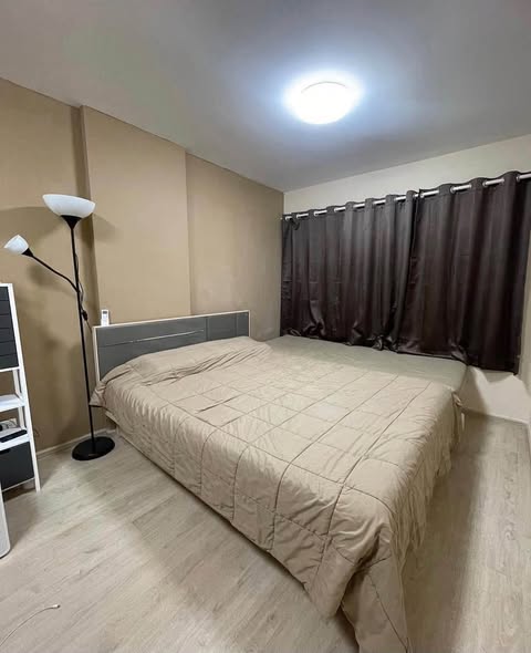 bedroom of Elio Del Ray