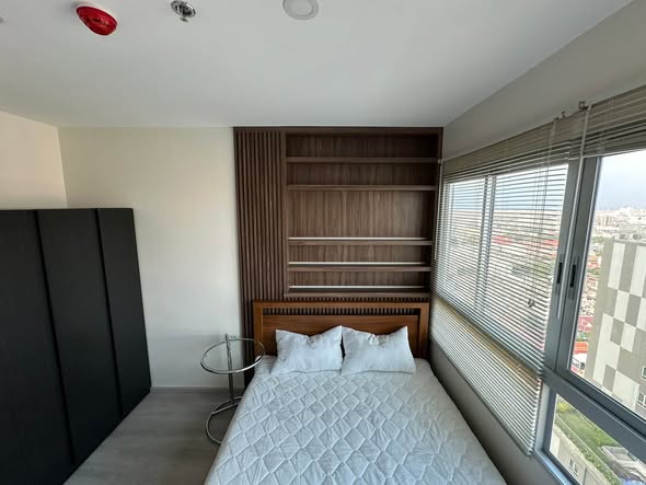 bedroom of Elio Sathorn-Wutthakat