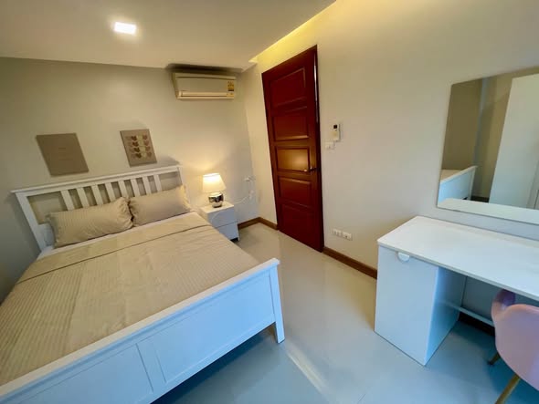 bedroom of Emerald Residence Ratchada Condominium