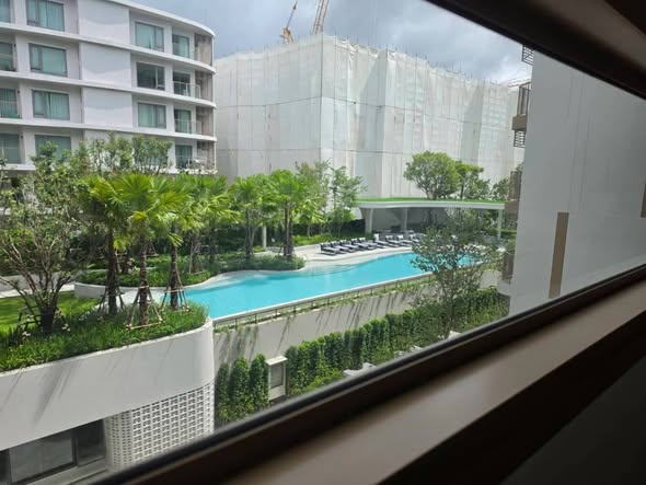 pool of Escent Phuket Sales Gallery