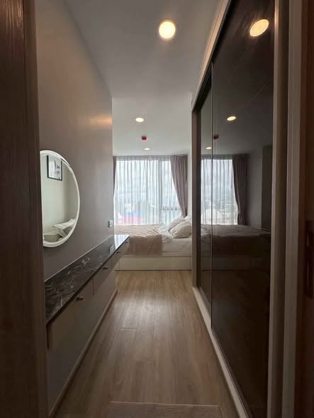 bedroom and room interior of ESQUE Condo Sukhumvit 101/1