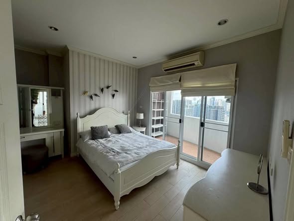 bedroom of Fifty-Fifth Tower