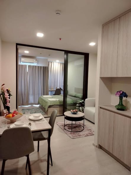 bedroom and room interior of FLO by Sansiri