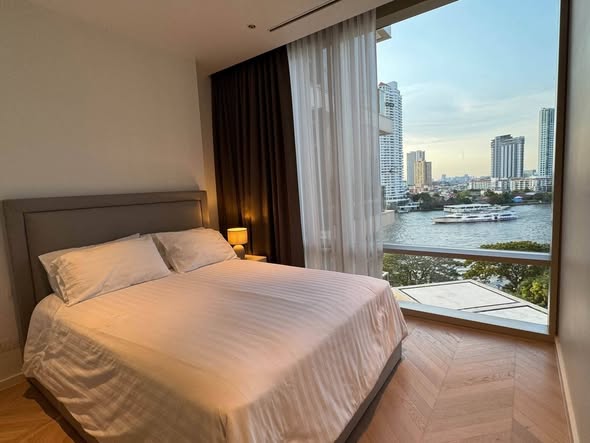 bedroom of Four Seasons Private Residences