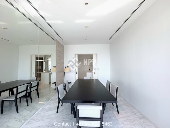 room interior of Four Seasons Private Residences