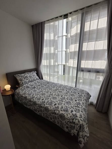 bedroom of Fynn Asoke