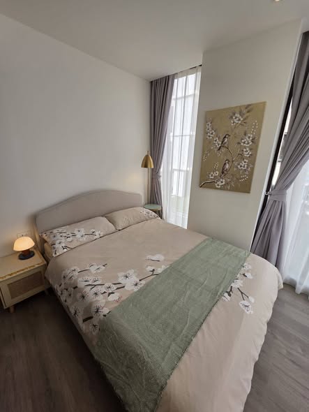 bedroom of Fynn Asoke