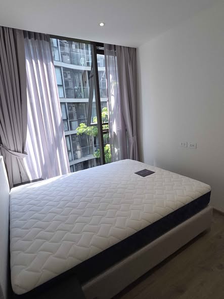 bedroom of Fynn Asoke