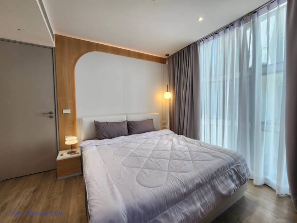 bedroom of Fynn Asoke