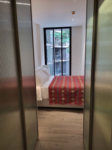 bedroom and room interior of Fynn Asoke