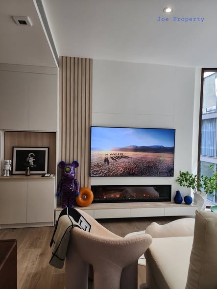 living room of Fynn Asoke