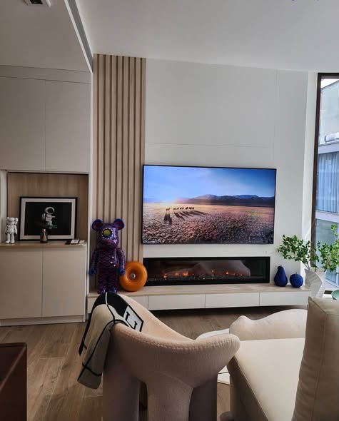 living room of Fynn Asoke