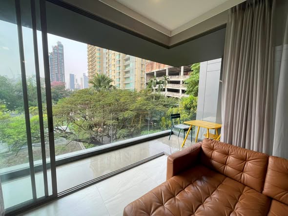 bedroom and room interior of Fynn Sukhumvit 31