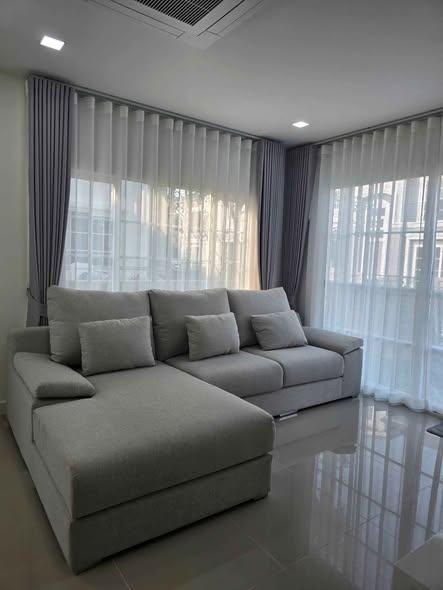 bedroom and living room of Golden Neo, Sukhumvit LaSalle