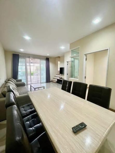 room interior of Golden Town Onnut-Pattanakan