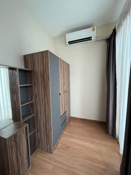 bedroom and room interior of Golden Town Ramintra-Wongwaen