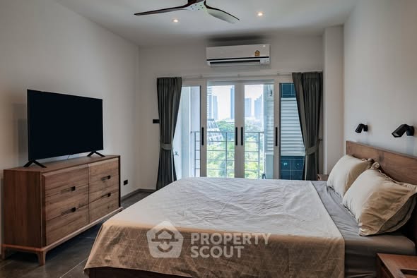 bedroom of Grand Heritage Thong Lo