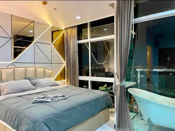 bedroom of Grand Jomtien Palace Hotel