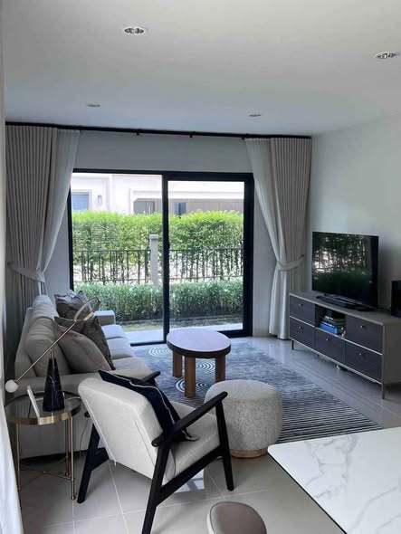 living room and bedroom of แกรนด์พลีโน่ ปิ่นเกล้า-กาญจนา | Grande Pleno Pinklao-Kanchana