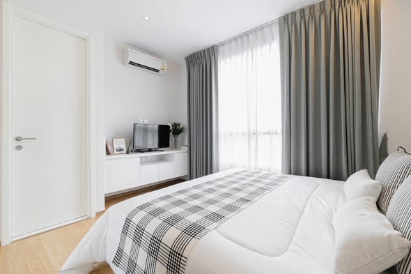 bedroom and room interior of H Sukhumvit 43 Condominium