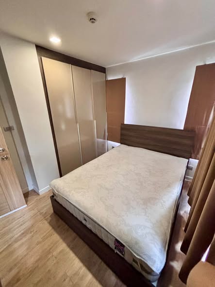 bedroom of H2 Glass Condo