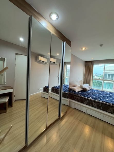 bedroom and room interior of Happy condo ladprao