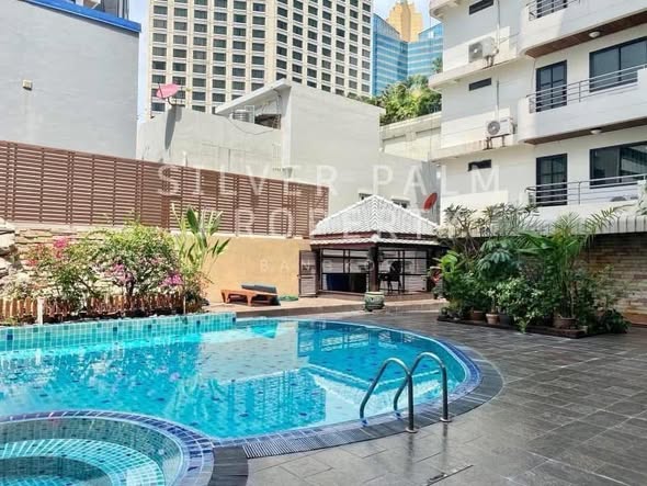 pool of Harmony Living